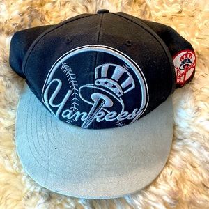 Yankees Baseball Cap Black & Grey-Fathers Day’s coming!
